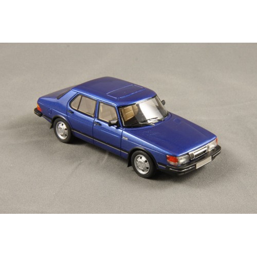 Saab 900 GLi 4-door 1982